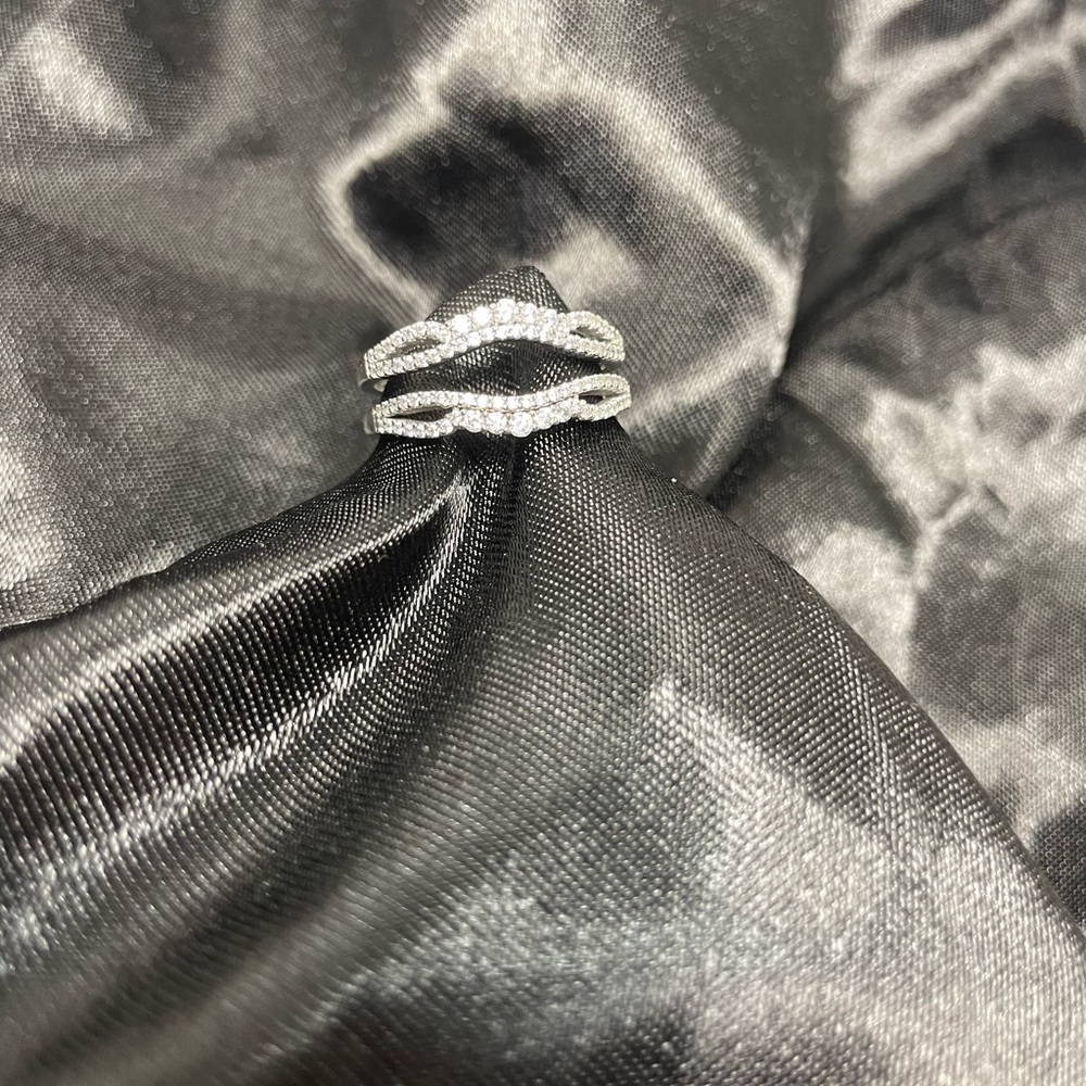 Twobirch Elegant Silver tone cubic zirconia Ring wrap/guard size 7.5